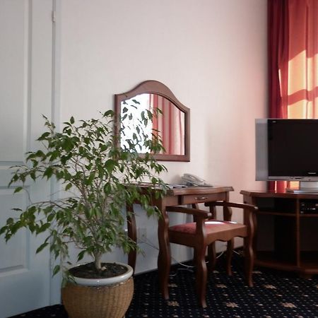 Pushkinskaya Hotel Rostov-on-Don Δωμάτιο φωτογραφία