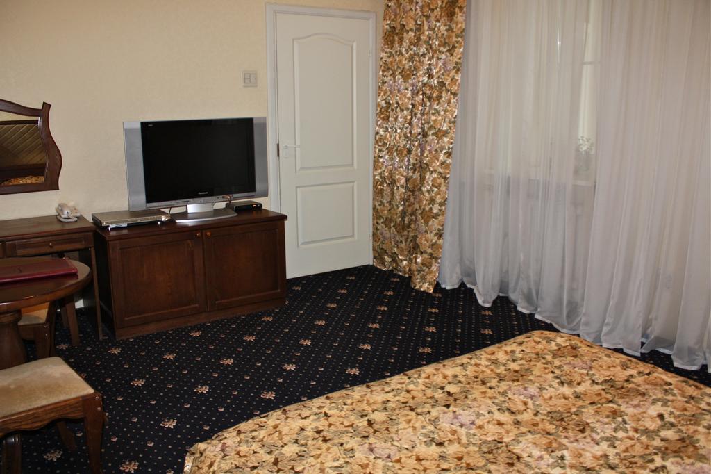 Pushkinskaya Hotel Rostov-on-Don Δωμάτιο φωτογραφία
